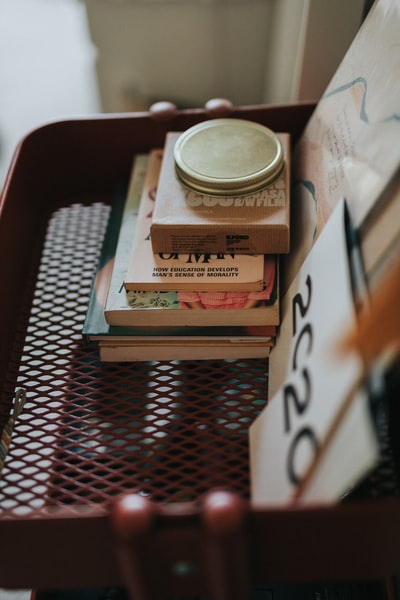 Brown and white label box
